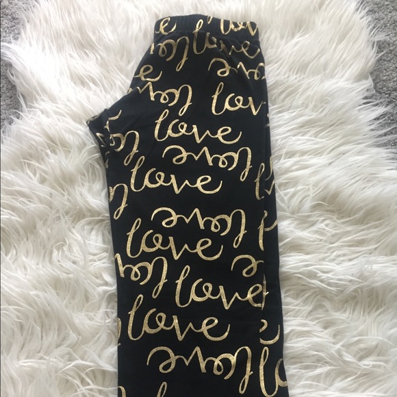 No Boundaries //❤️ Gold “Love” capris leggings EUC - Picture 3 of 10